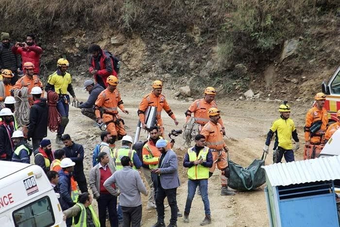 all-41-workers-rescued-from-collapsed-indian-tunnel-after-17-days