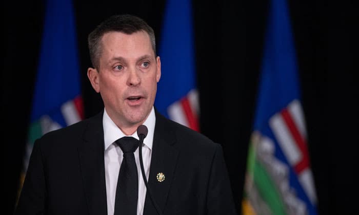 talks-stall-between-alberta-teachers-government-in-provincewide-strike