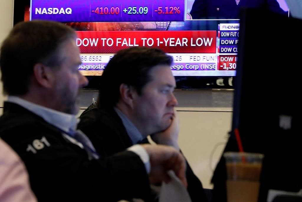 tsx-composite-index-takes-massive-drop-of-1-660-points