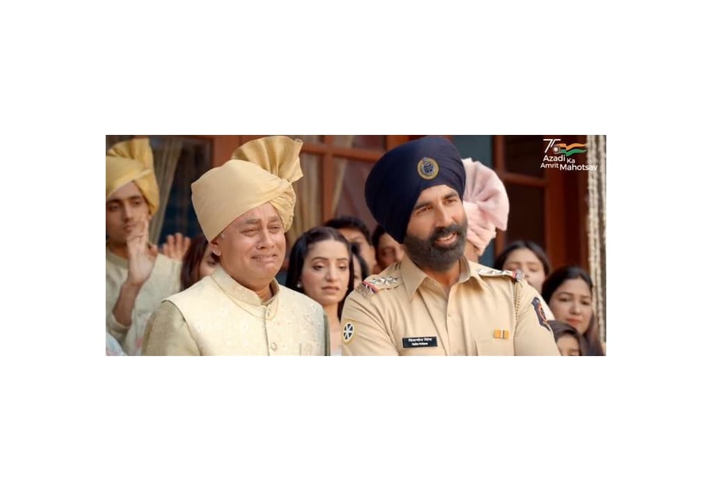 akshay-kumar-promotes-dowry-in-nitin-gadkaris-road-safety-advertisement