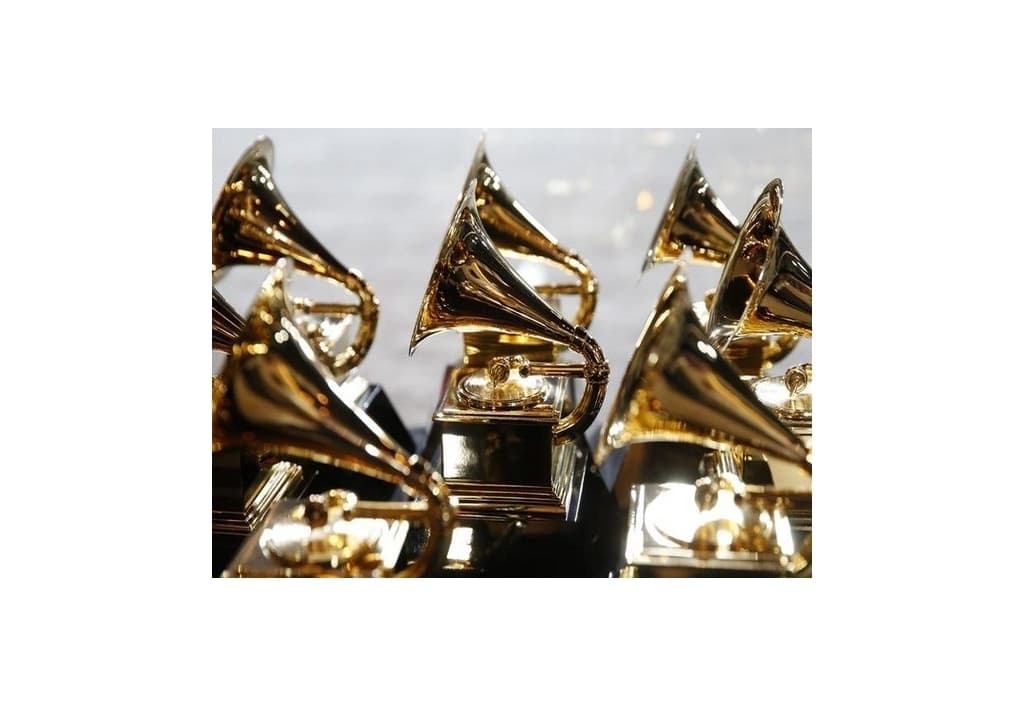 grammy-awards-2022-postponed-amid-omicron-surge