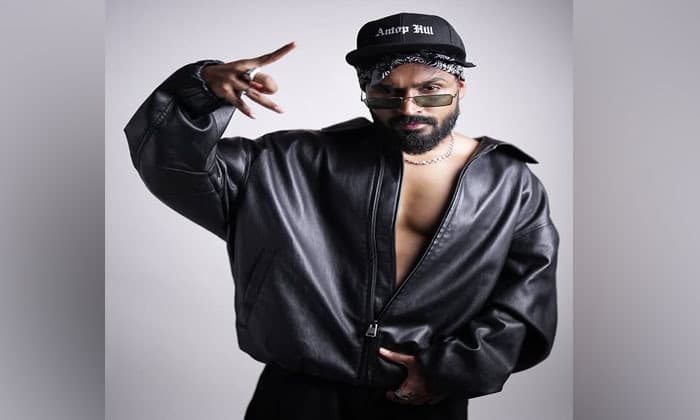 rapper-emiway-faces-death-threat-after-he-sings-song-on-sidhu-moosewala