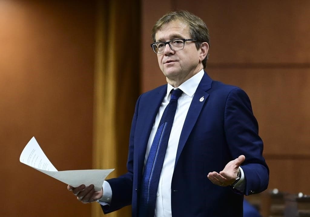 straws-stir-sticks-and-bags-among-first-targets-of-countrywide-plastics-ban