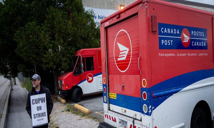 canada-post-and-postal-workers-union-to-resume-talks-amid-ongoing-rotating-strikes